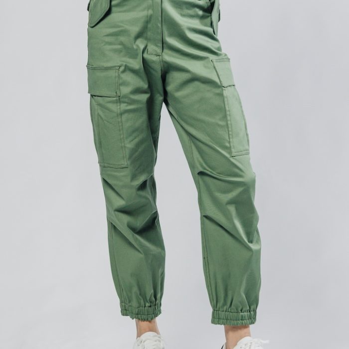 Ženske army green cargo pantalone bočni prikaz | Armygreen