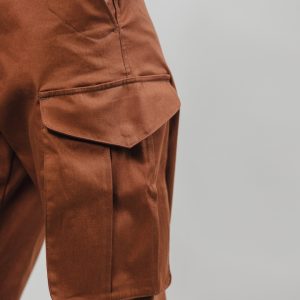 Ženske rust cargo pantalone Bronco prednji bočni prikaz