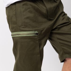 Muške zelene bermude Olive Hunter celi model