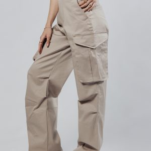 Sienna ženske bež cargo pantalone bočni prikaz studio